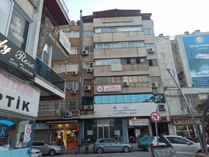 Anadolubank'tan Mersin Akdeniz'de 279 m² Asma Katlı Depolu Dükkan